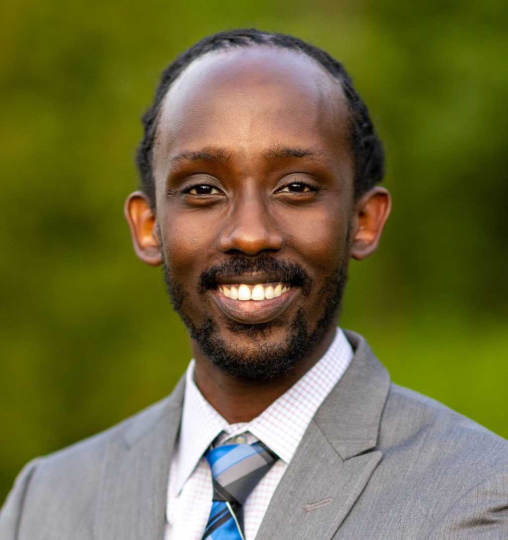 Edwin Murenzi Headshot cropped